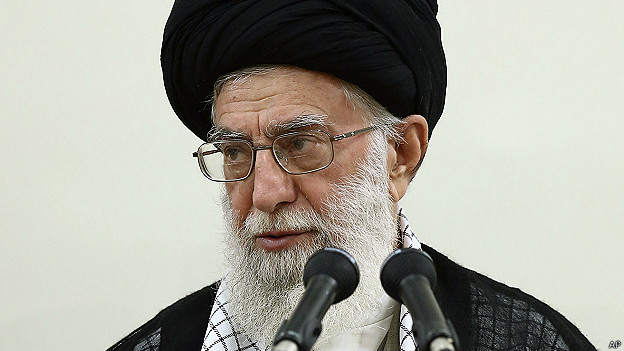 El ayatolá Ali Jamenei dijo que cree que los iraquíes pueden poner fin a la violencia por sí mismos.